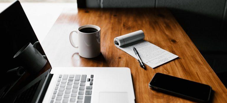 Making a list is a way to stress-free long distance relocation