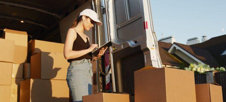 woman making an inventory