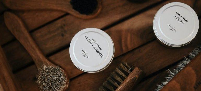 Leather cleaning materials 