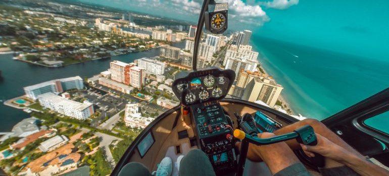 Helicóptero por encima de Miami