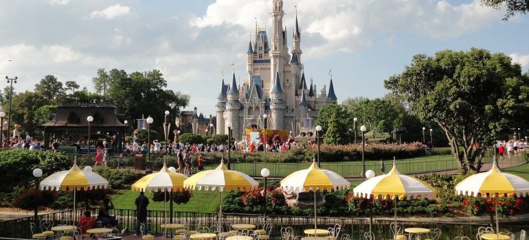 Una escena de Disney World que usted puede visitar y disfrutar de la Florida con su familia. 