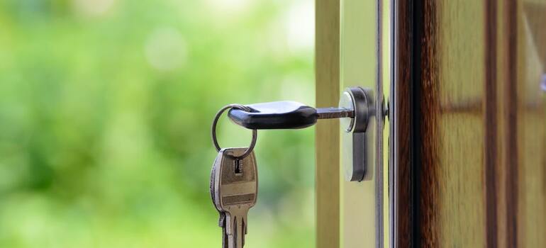 A key inside a door 