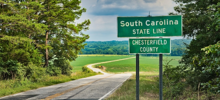South Carolina sign be the road