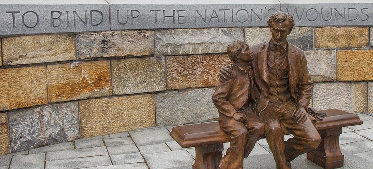 abraham lincoln statue in virginia