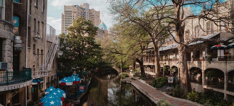 una calle en San Antonio