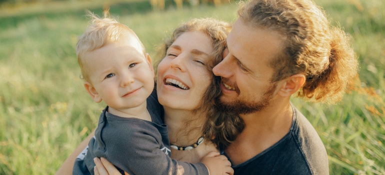 Imagen de una familia feliz 