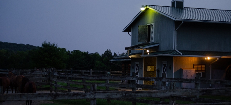 A wooden house in Murfreesboro, TN