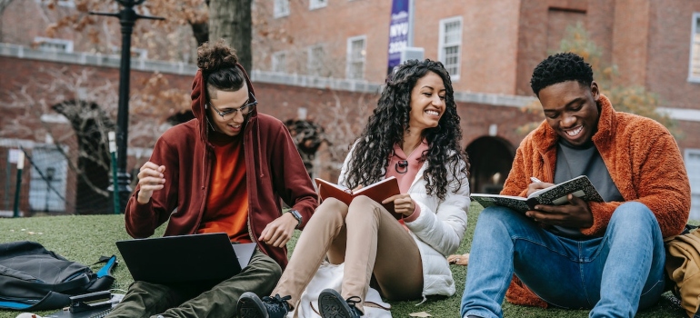 Picture of college students laughing 