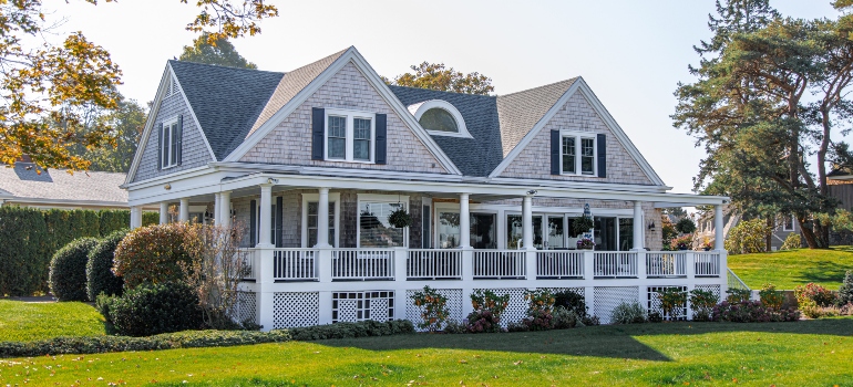 a house you can move into when moving from Dallas to San Antonio