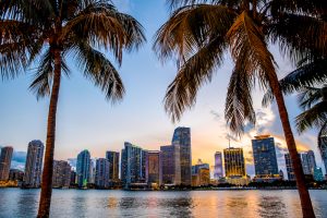 Miami, FL Sol durante todo el Año